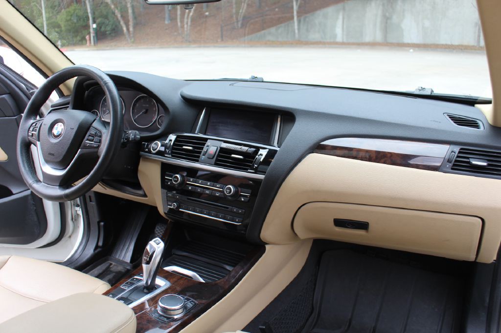 2017 BMW X3 Image 13