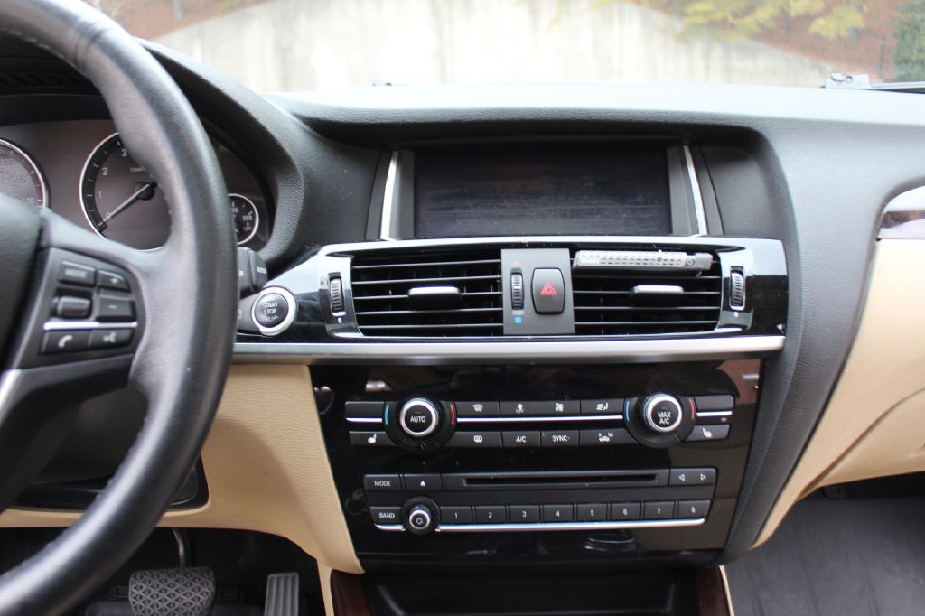 2017 BMW X3 Image 16