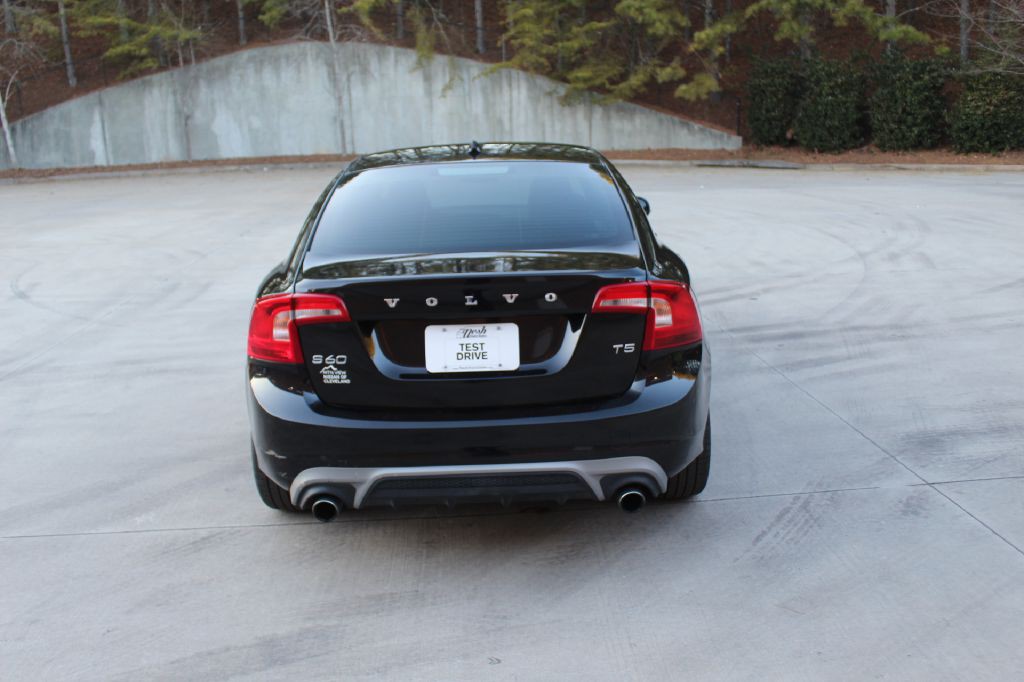 2017 Volvo S60 Image 4