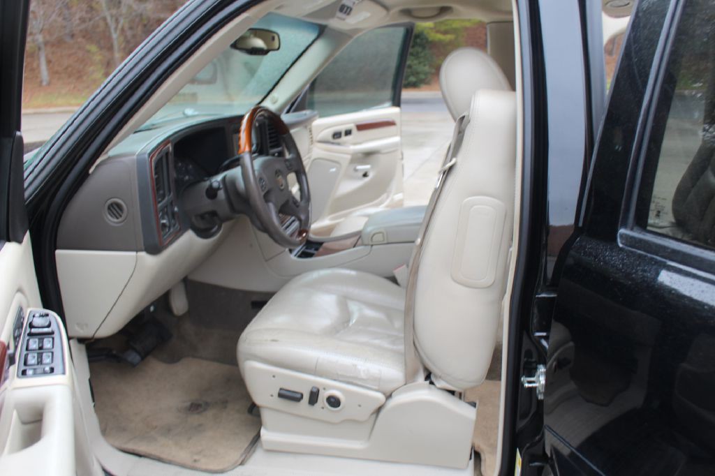 2006 Cadillac Escalade Image 10
