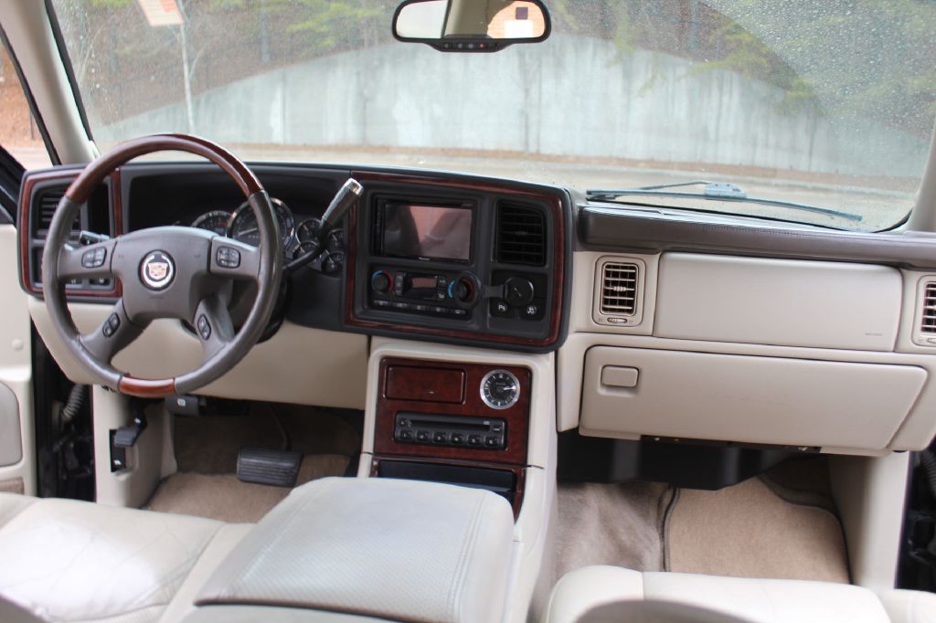 2006 Cadillac Escalade Image 15