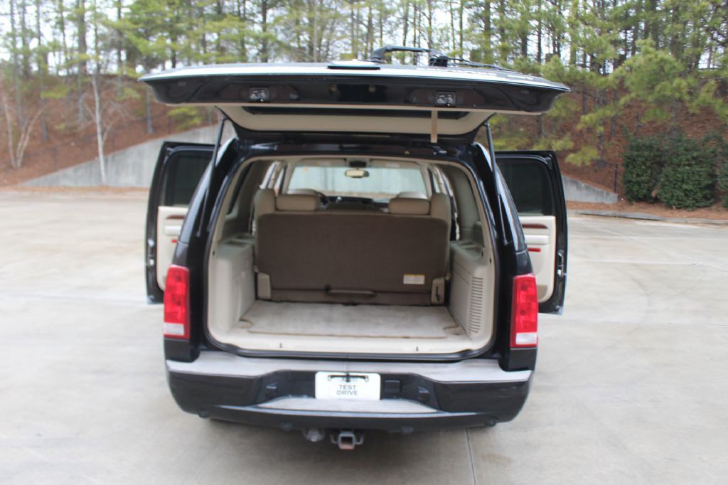 2006 Cadillac Escalade Image 23