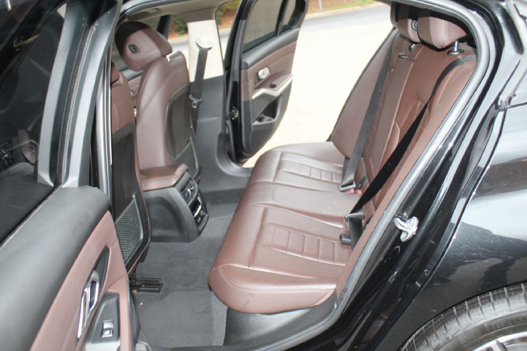 2019 BMW 3 Series Image 9