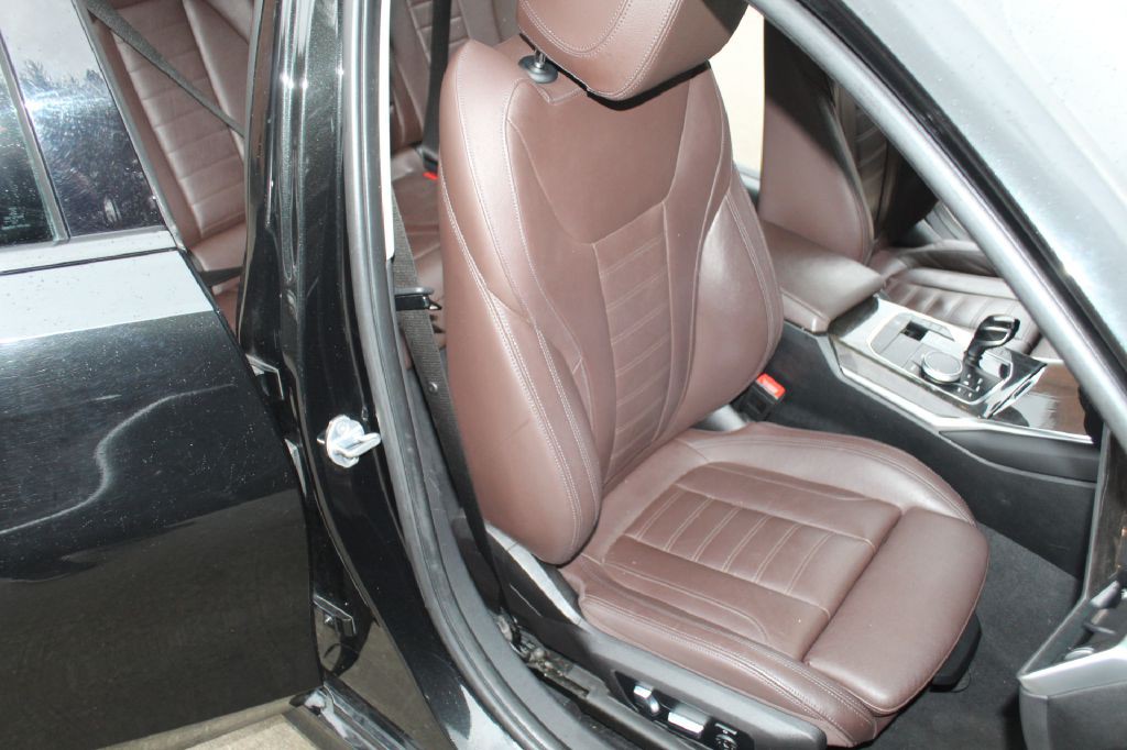 2019 BMW 3 Series Image 12