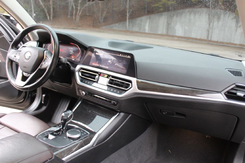 2019 BMW 3 Series Image 13