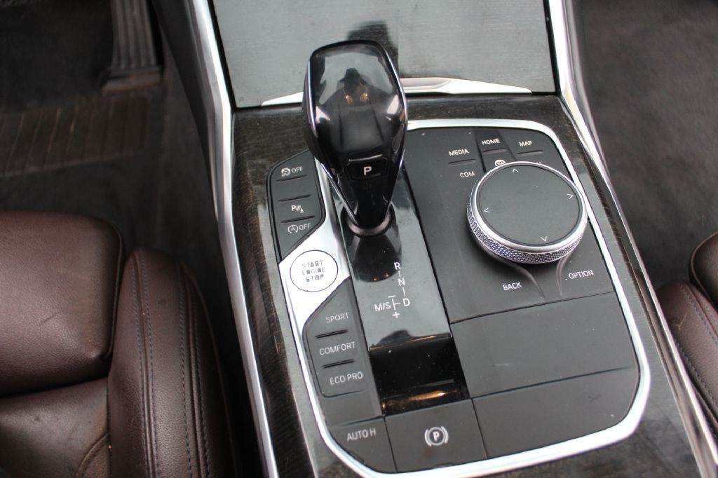 2019 BMW 3 Series Image 19