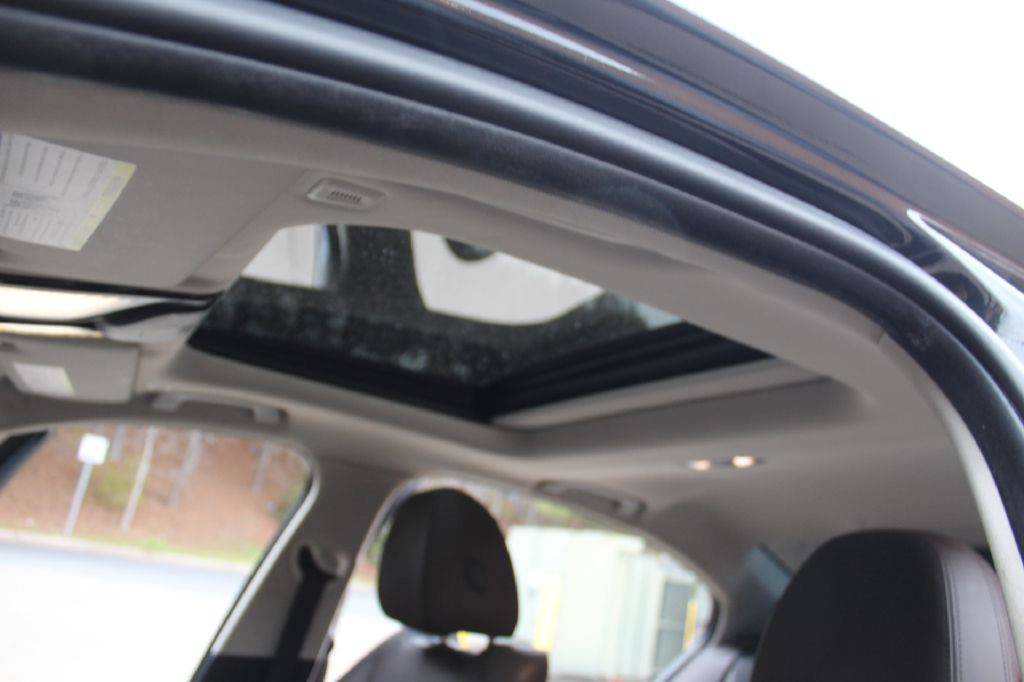 2019 BMW 3 Series Image 21