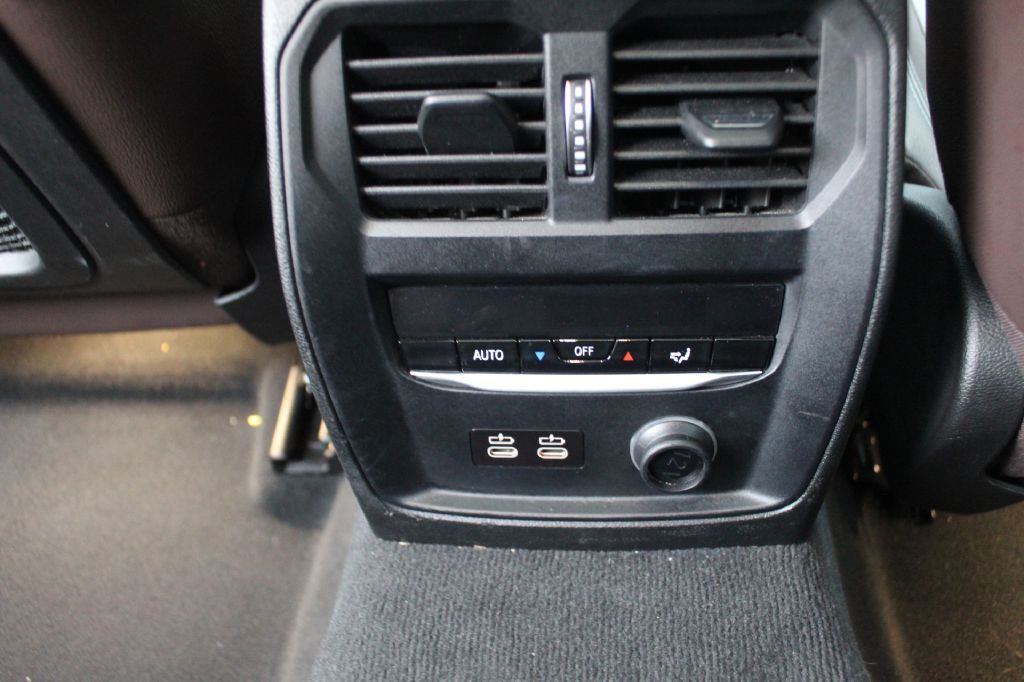 2019 BMW 3 Series Image 23