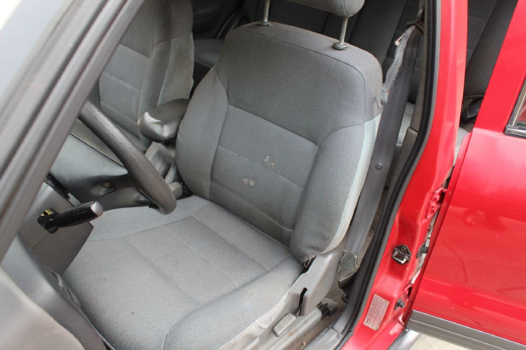 2002 Kia Sportage Image 10