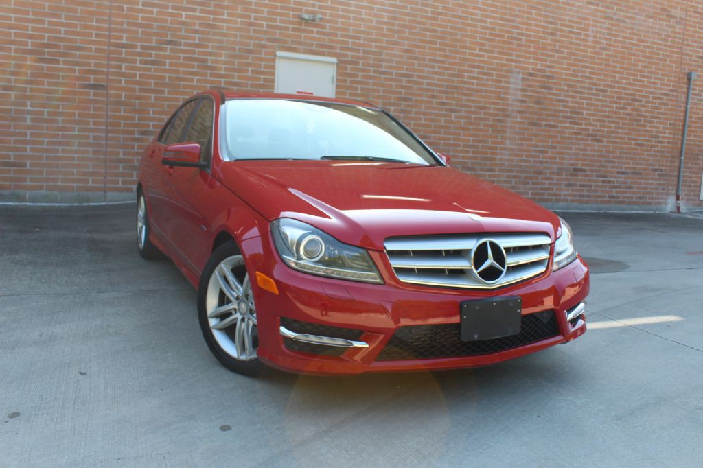 2012 Mercedes-Benz C-Class Image 1