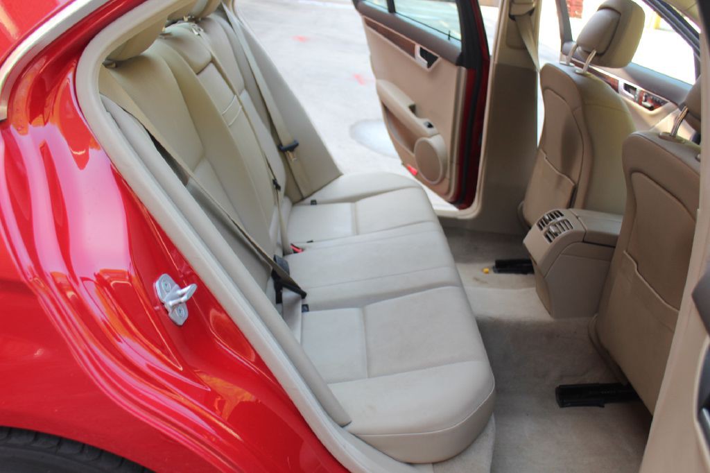 2012 Mercedes-Benz C-Class Image 8