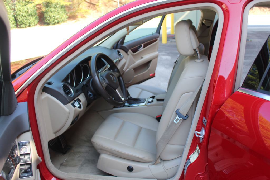 2012 Mercedes-Benz C-Class Image 10