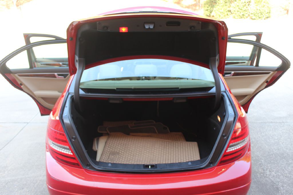 2012 Mercedes-Benz C-Class Image 22