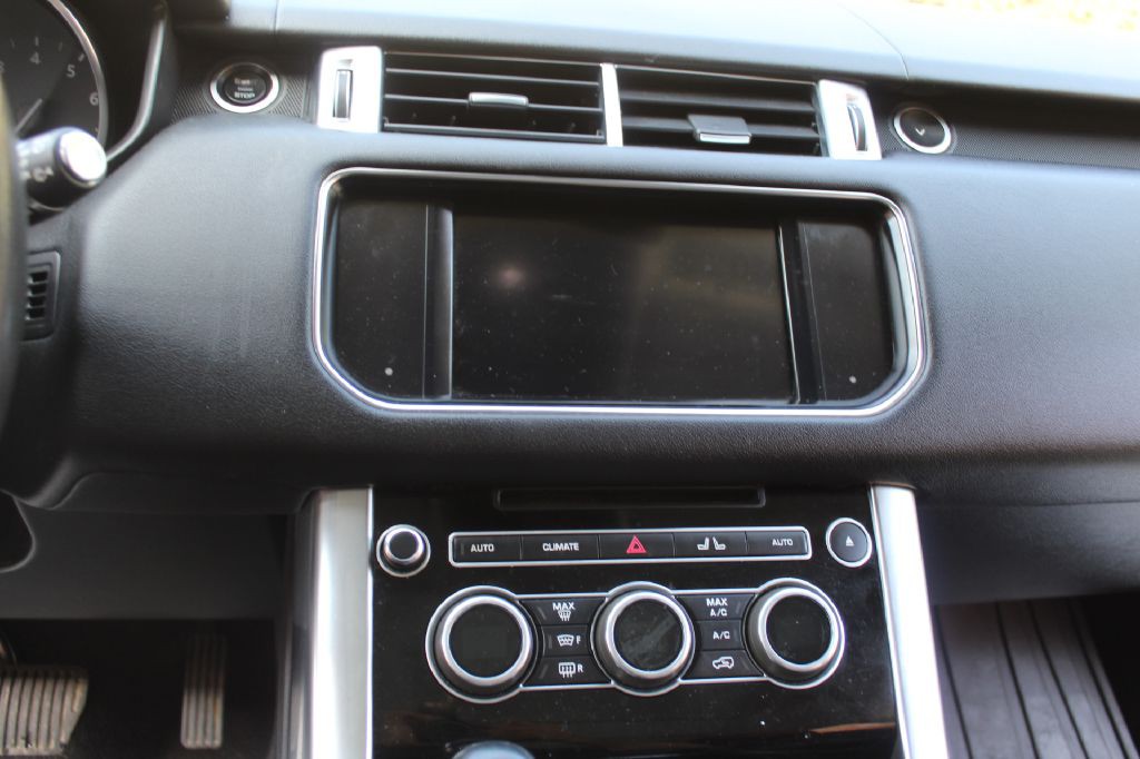 2016 Land Rover Range Rover Sport Image 18