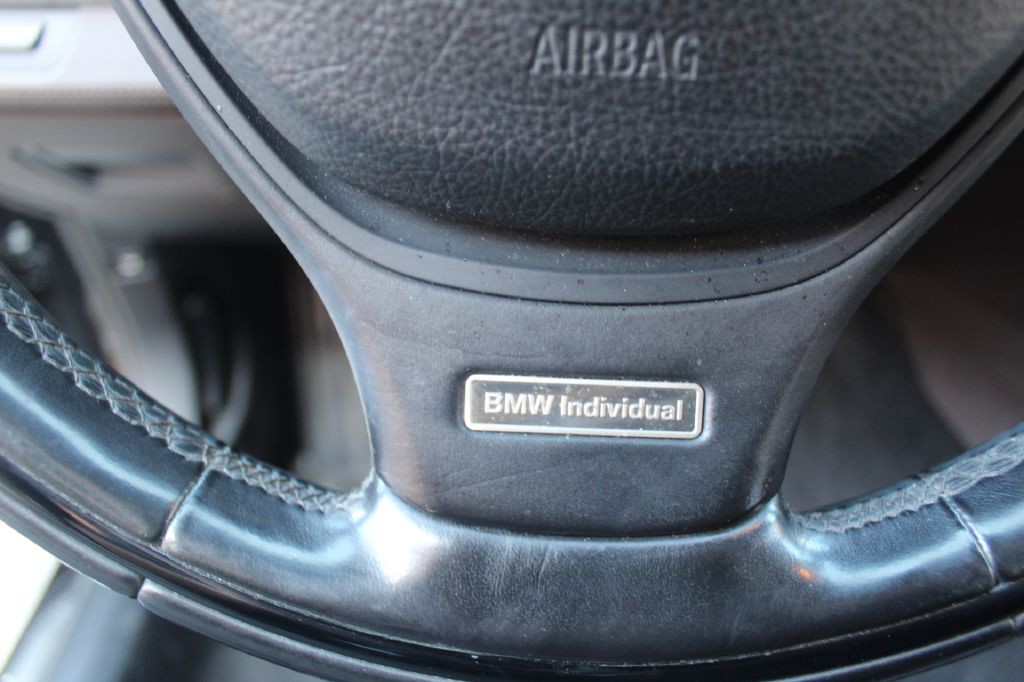 2013 BMW 7 Series Image 21