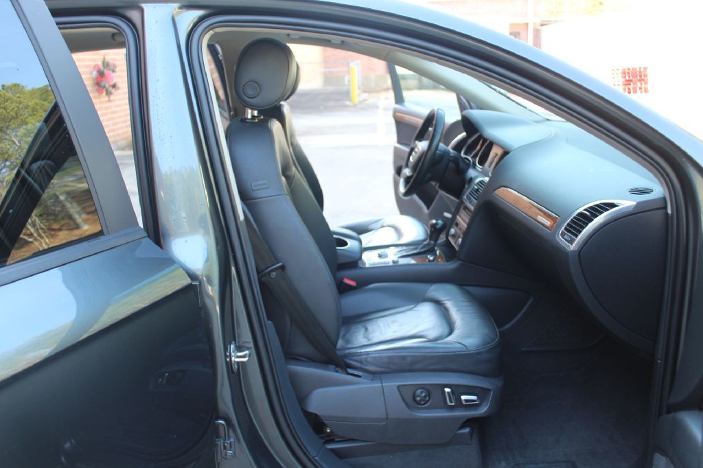 2015 Audi Q7 Image 7