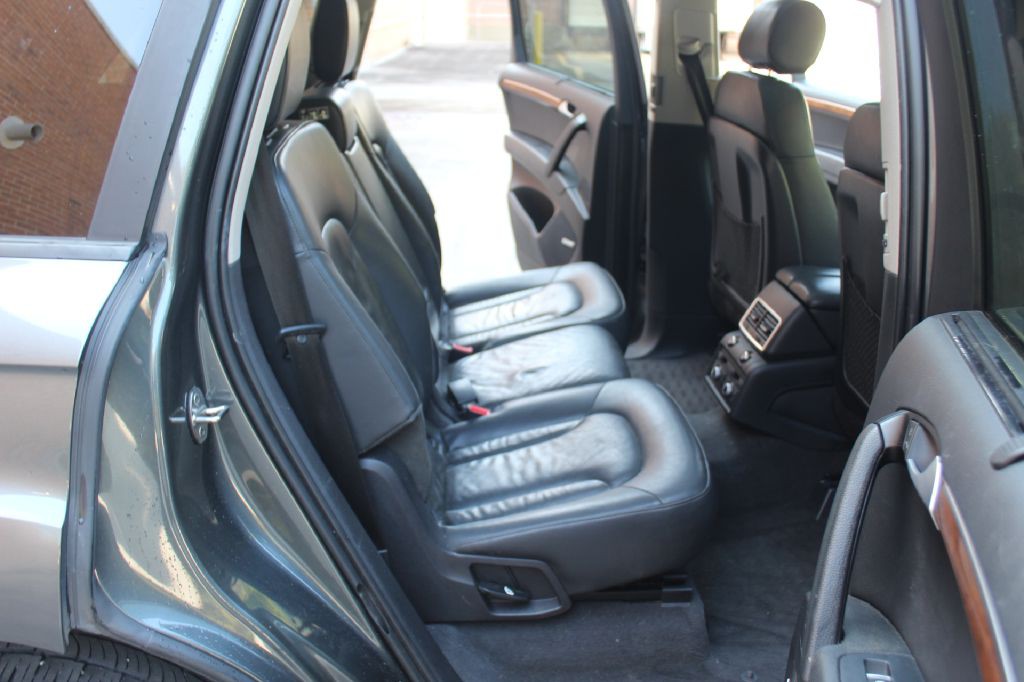 2015 Audi Q7 Image 8