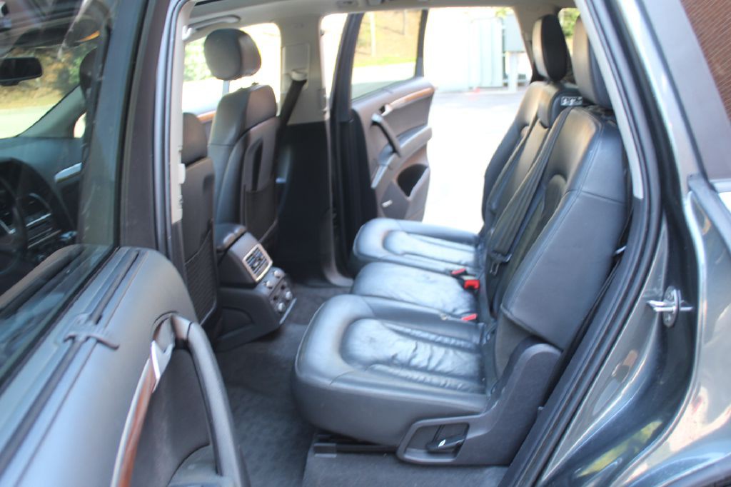 2015 Audi Q7 Image 9
