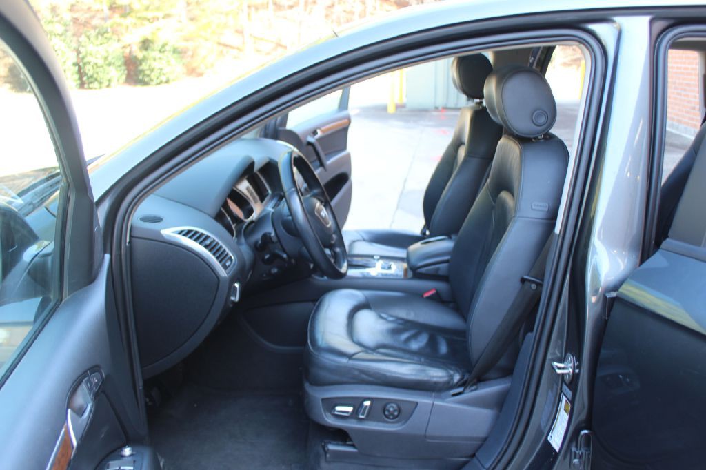 2015 Audi Q7 Image 10