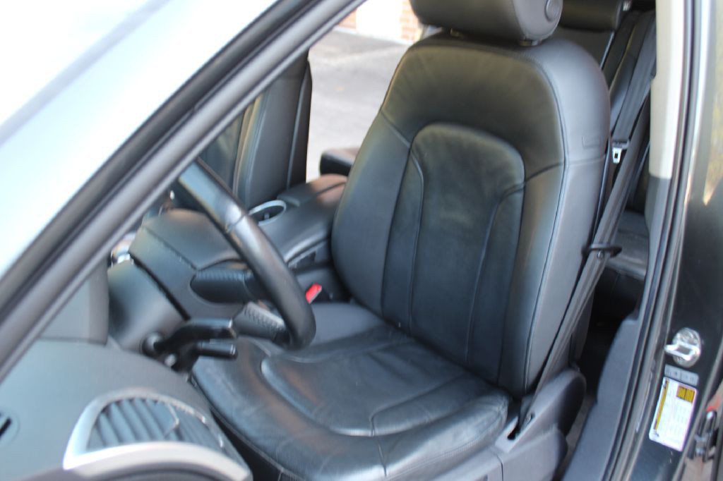 2015 Audi Q7 Image 11