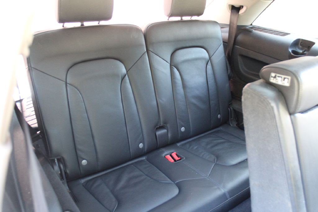 2015 Audi Q7 Image 14