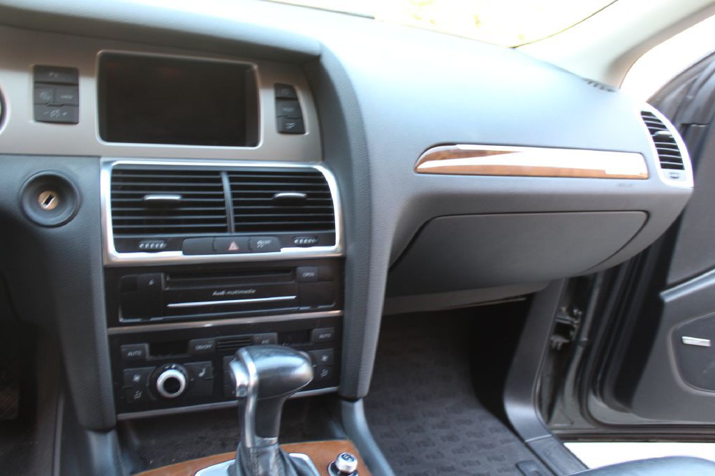 2015 Audi Q7 Image 20