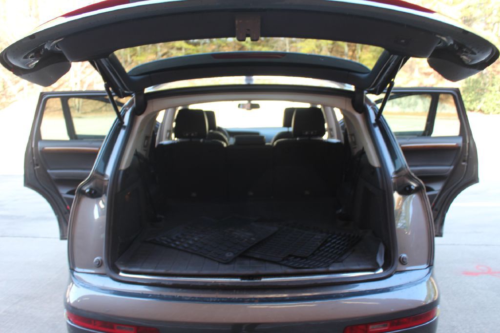 2015 Audi Q7 Image 24