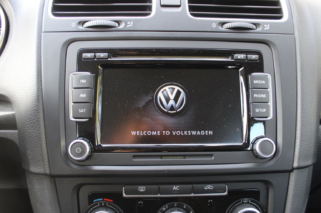 2012 Volkswagen Jetta Image 22