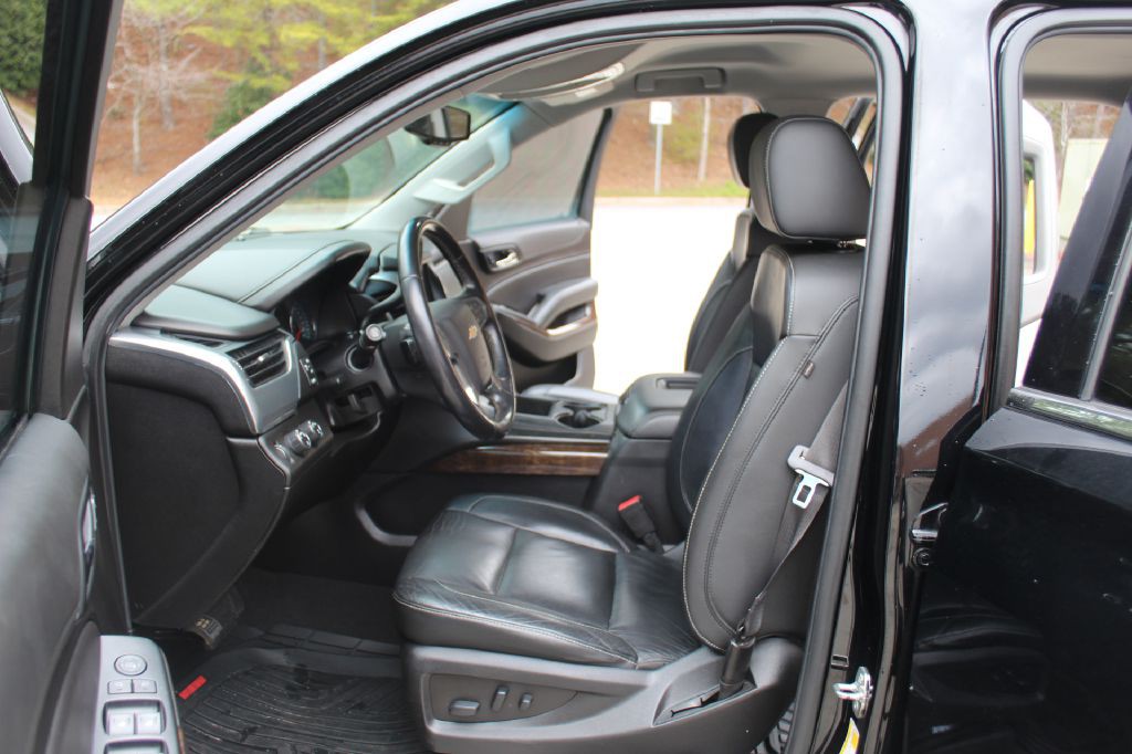 2019 Chevrolet Suburban Image 11