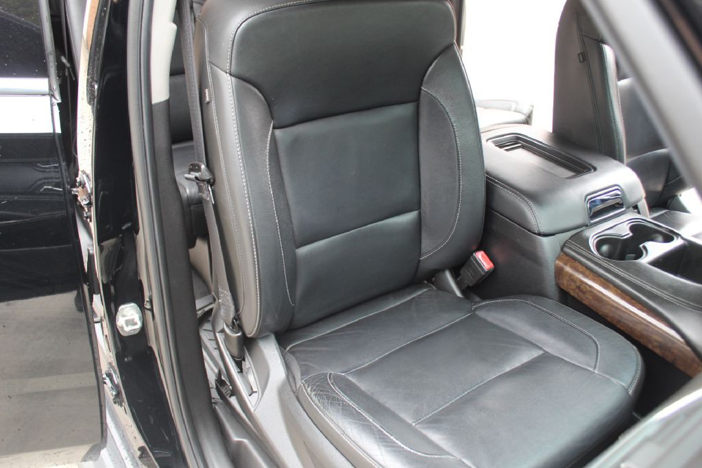 2019 Chevrolet Suburban Image 13