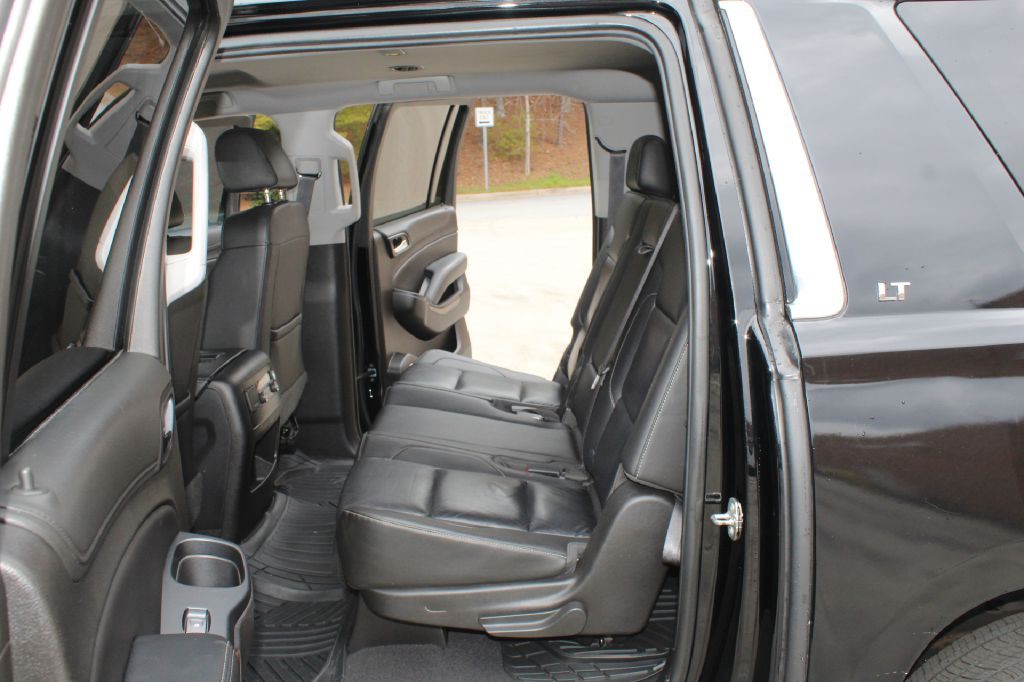 2019 Chevrolet Suburban Image 9