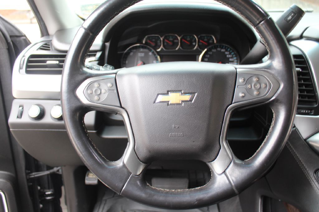 2019 Chevrolet Suburban Image 18