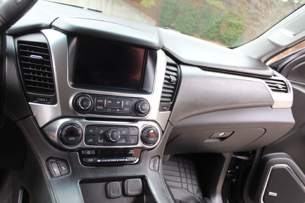 2019 Chevrolet Suburban Image 20