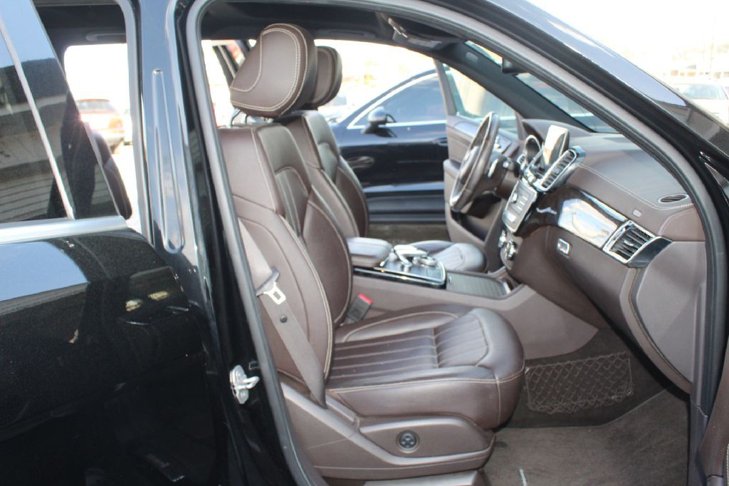 2017 Mercedes-Benz GLS-Class Image 7