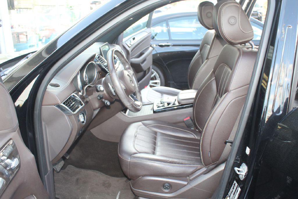 2017 Mercedes-Benz GLS-Class Image 10