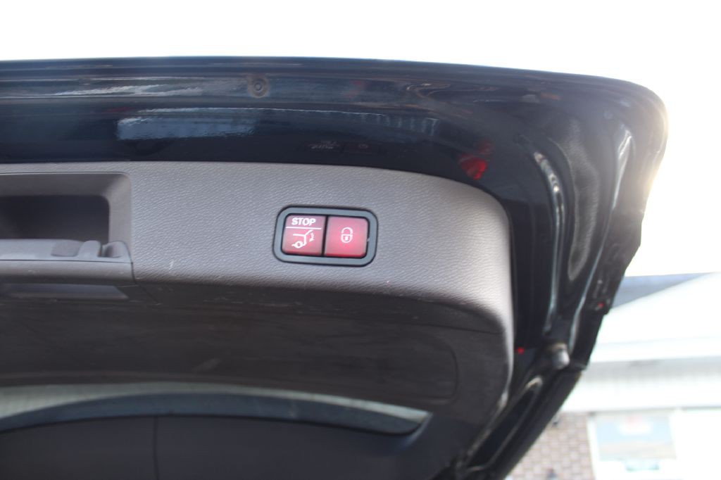 2017 Mercedes-Benz GLS-Class Image 24