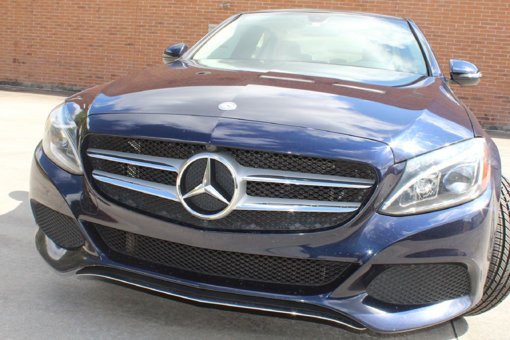 2017 Mercedes-Benz C-Class Image 8