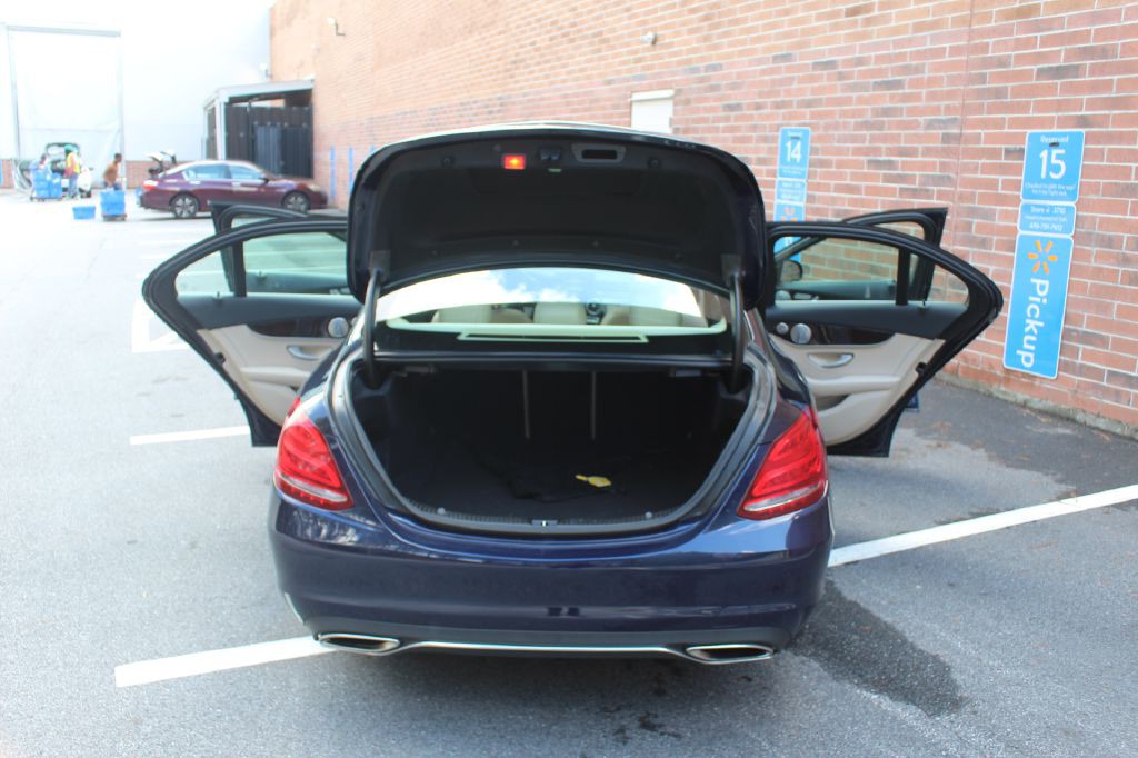 2017 Mercedes-Benz C-Class Image 25