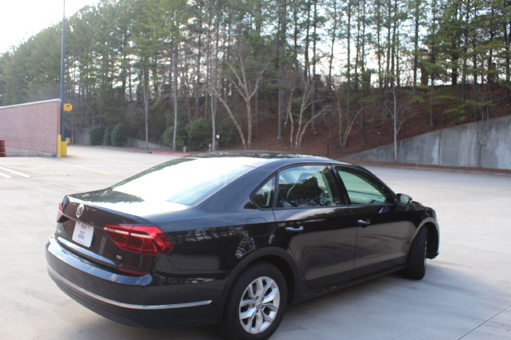 2018 Volkswagen Passat Image 5