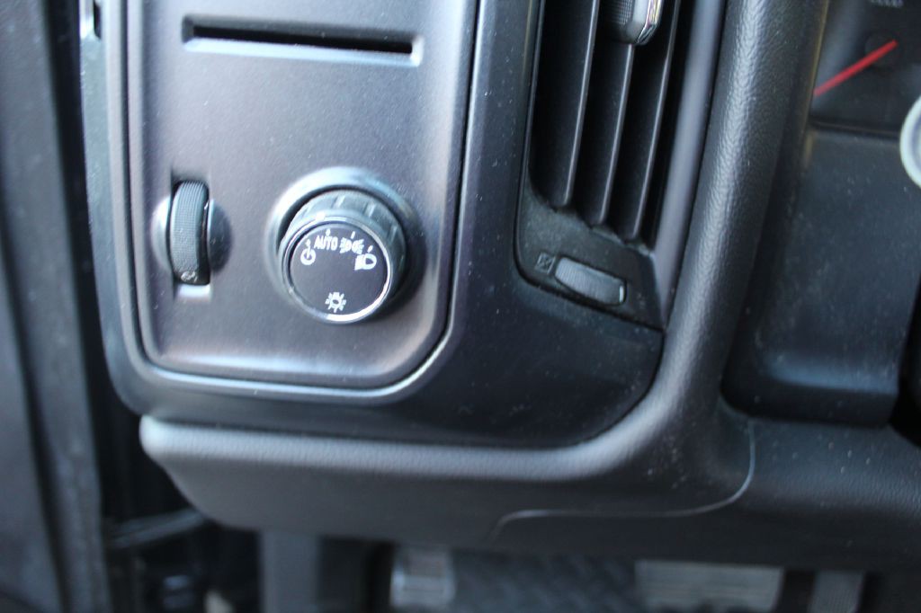 2016 Chevrolet Silverado 1500 Image 19