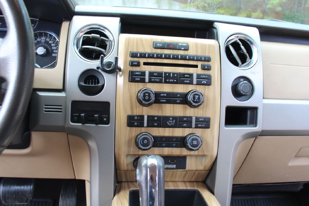 2011 Ford F-150 Image 17