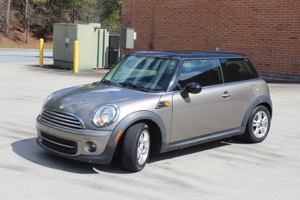2012 MINI Cooper Image 2