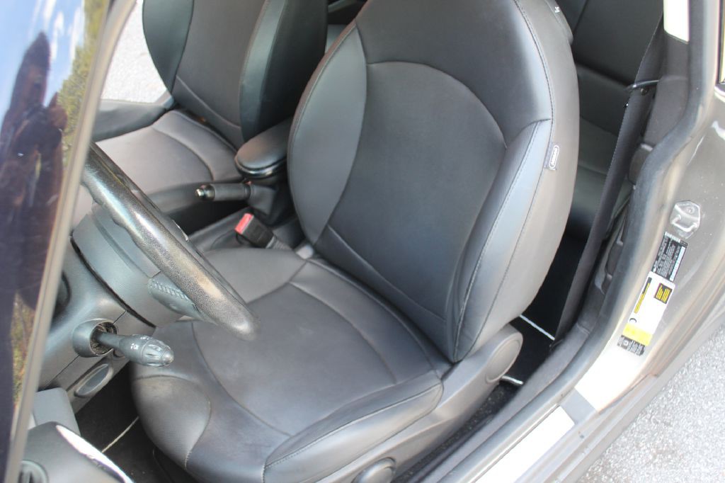 2012 MINI Cooper Image 10