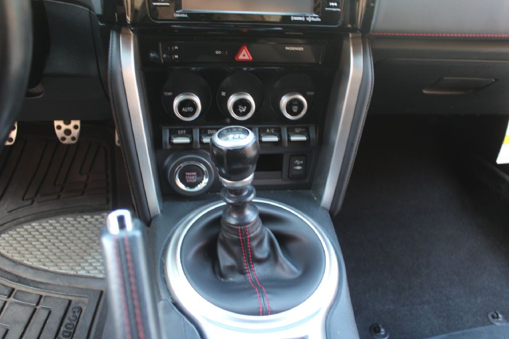 2017 Subaru BRZ Image 19