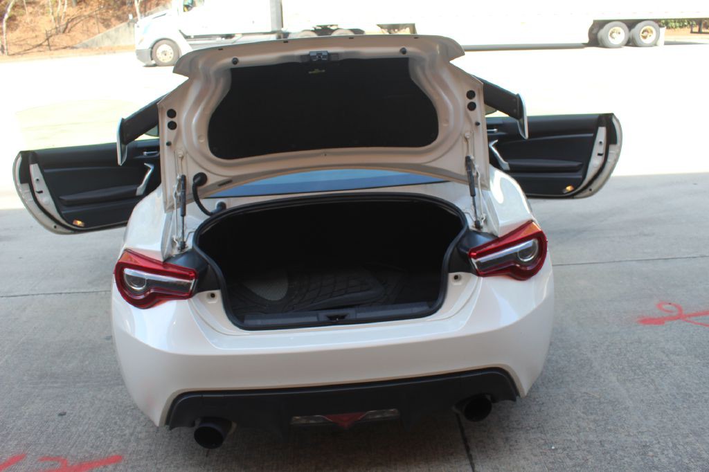 2017 Subaru BRZ Image 24