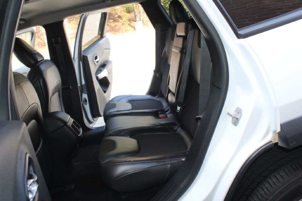 2018 Jeep Cherokee Image 9