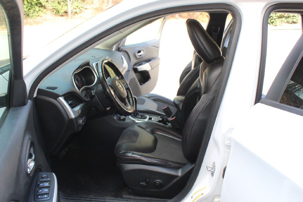 2018 Jeep Cherokee Image 10