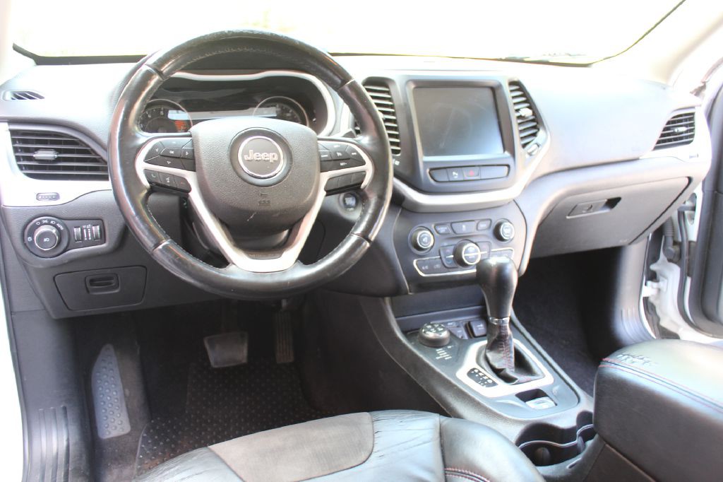 2018 Jeep Cherokee Image 15