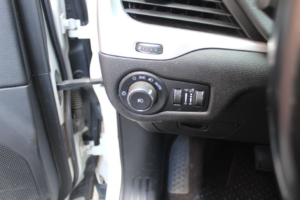 2018 Jeep Cherokee Image 20