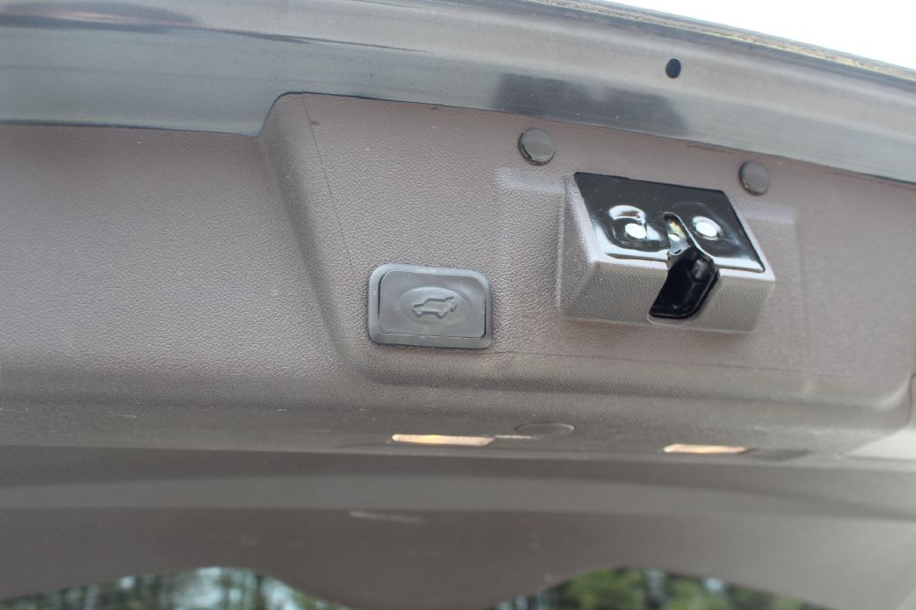 2014 Buick Enclave Image 24